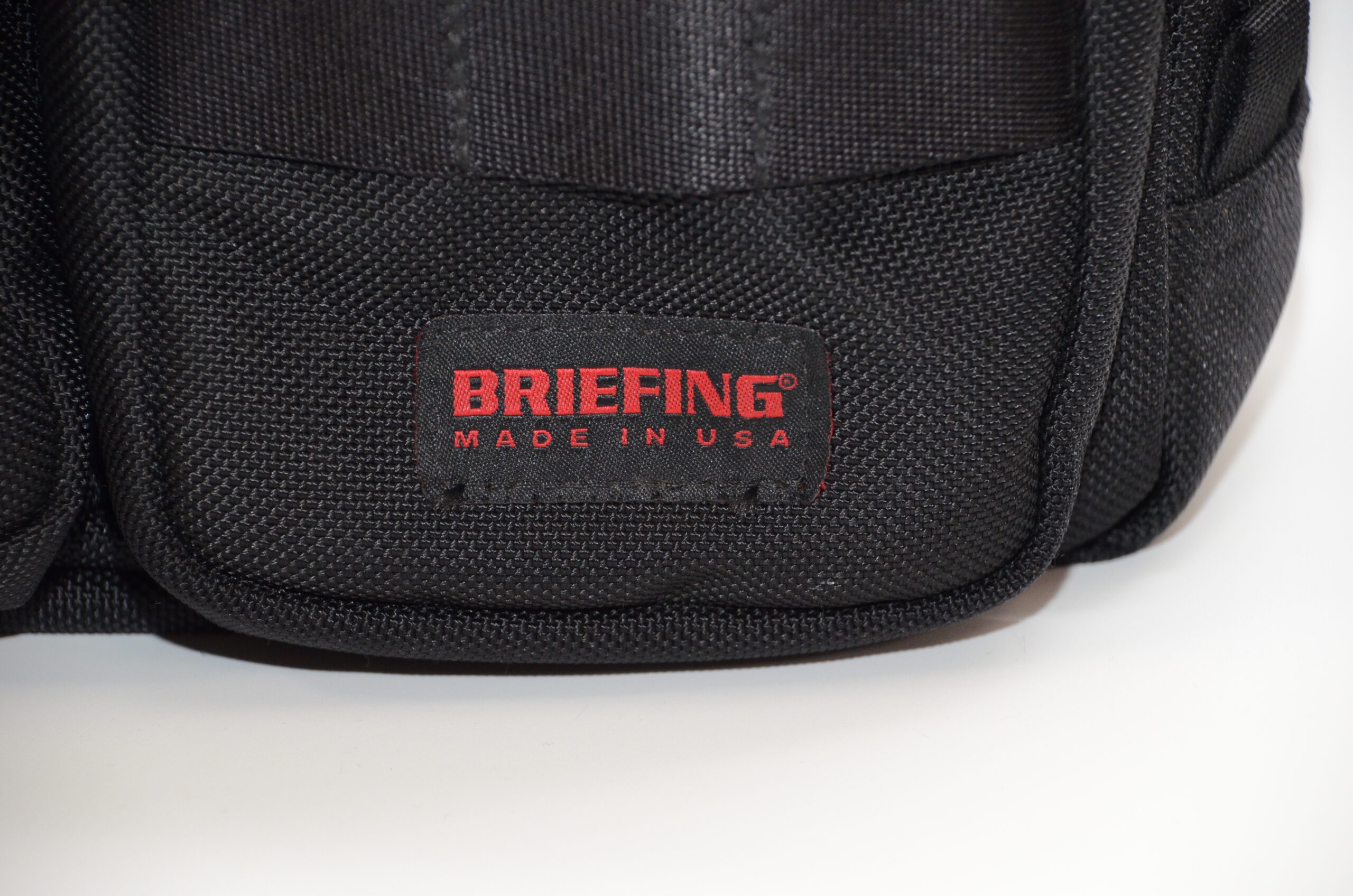 BRIEFING A4 LINER 外観のMADE IN USAタグ。米国製の証