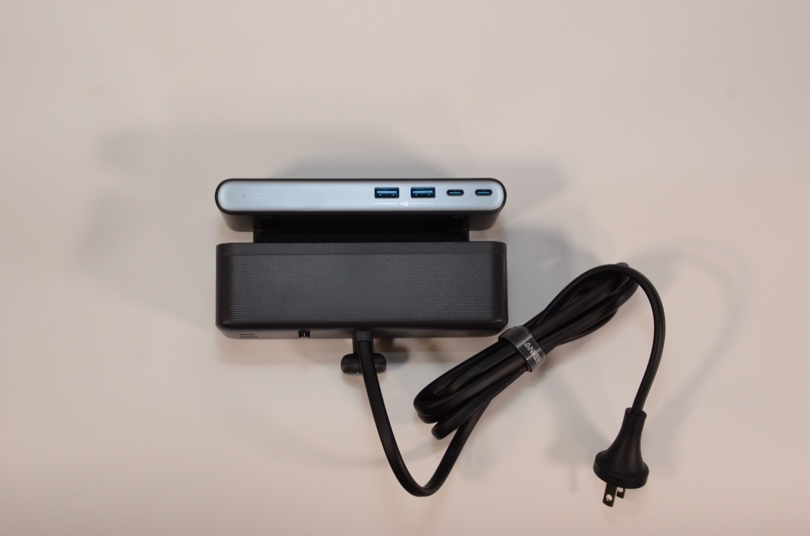 Anker Nano Power Strip 本体（単体・引き）
