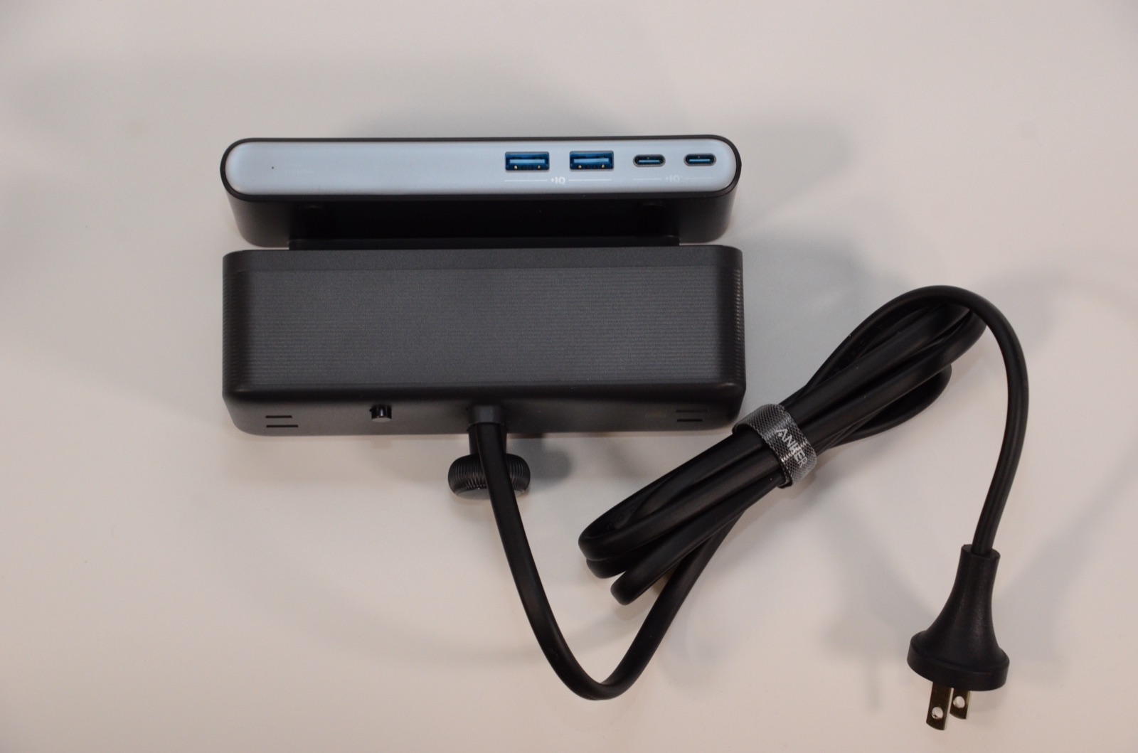 Nano Power Strip 上面のUSBポート（寄り）