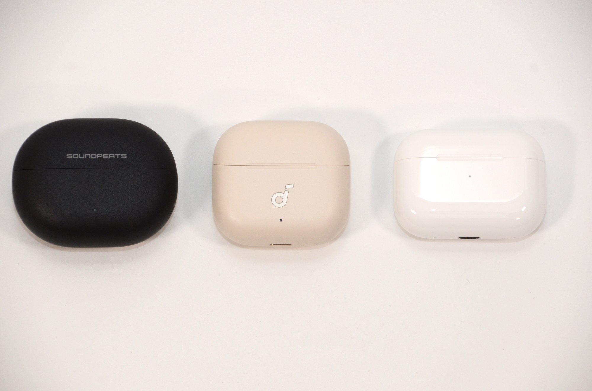 Soundcore P42i とAirPods Pro 2・UU2のサイズ比較