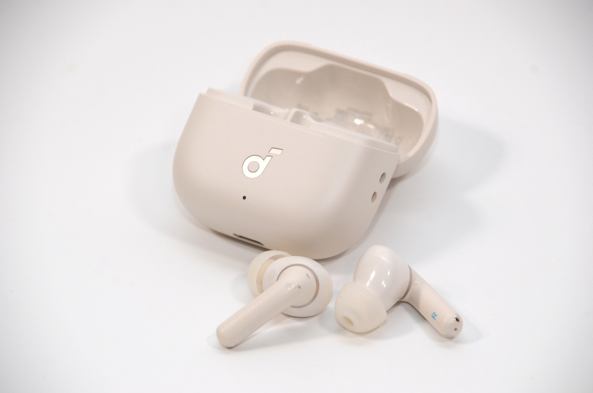 Soundcore P42i オフホワイト