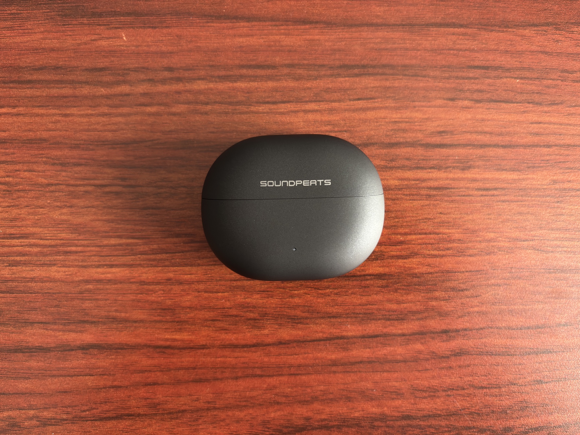 SOUNDPEATS UU2イヤーカフの充電ケース（サンプル実機）