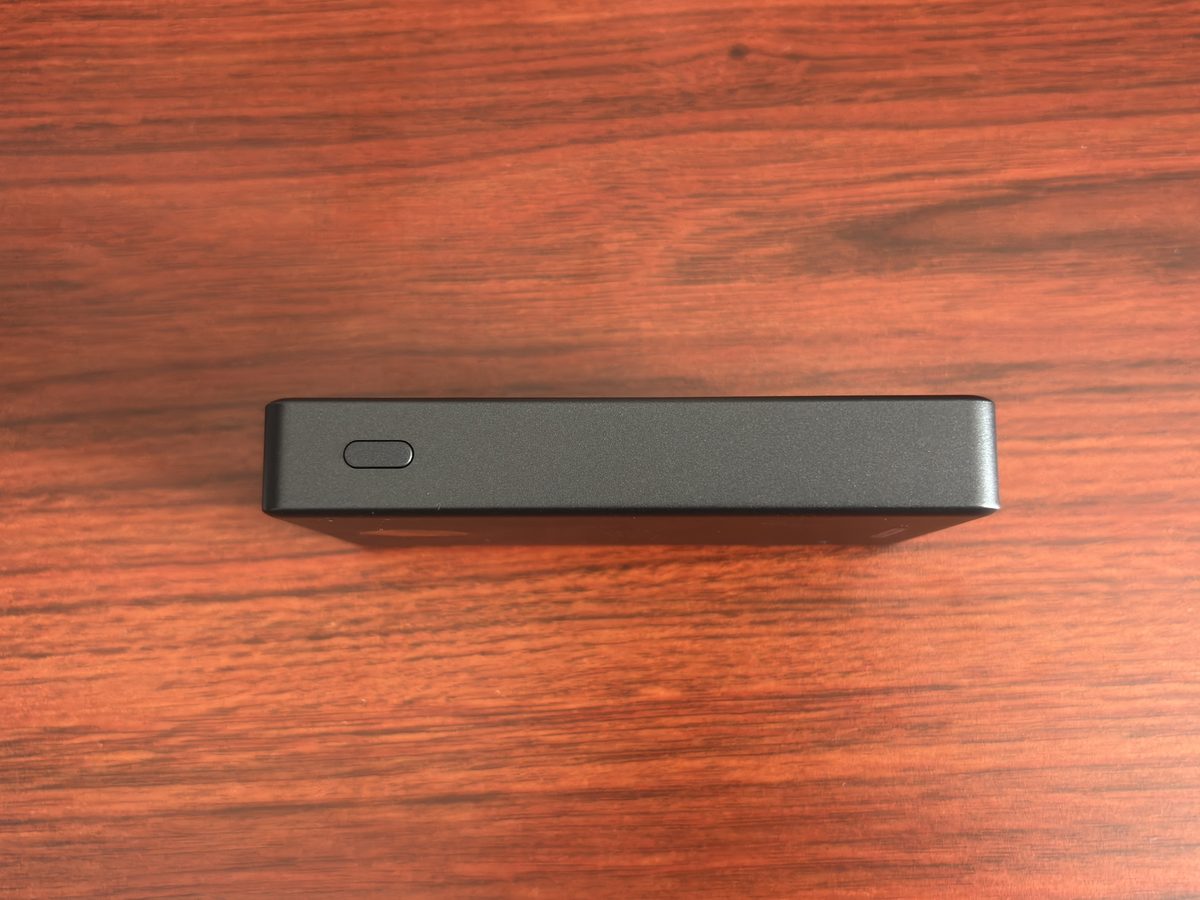EC-C61MNの側面のボタン